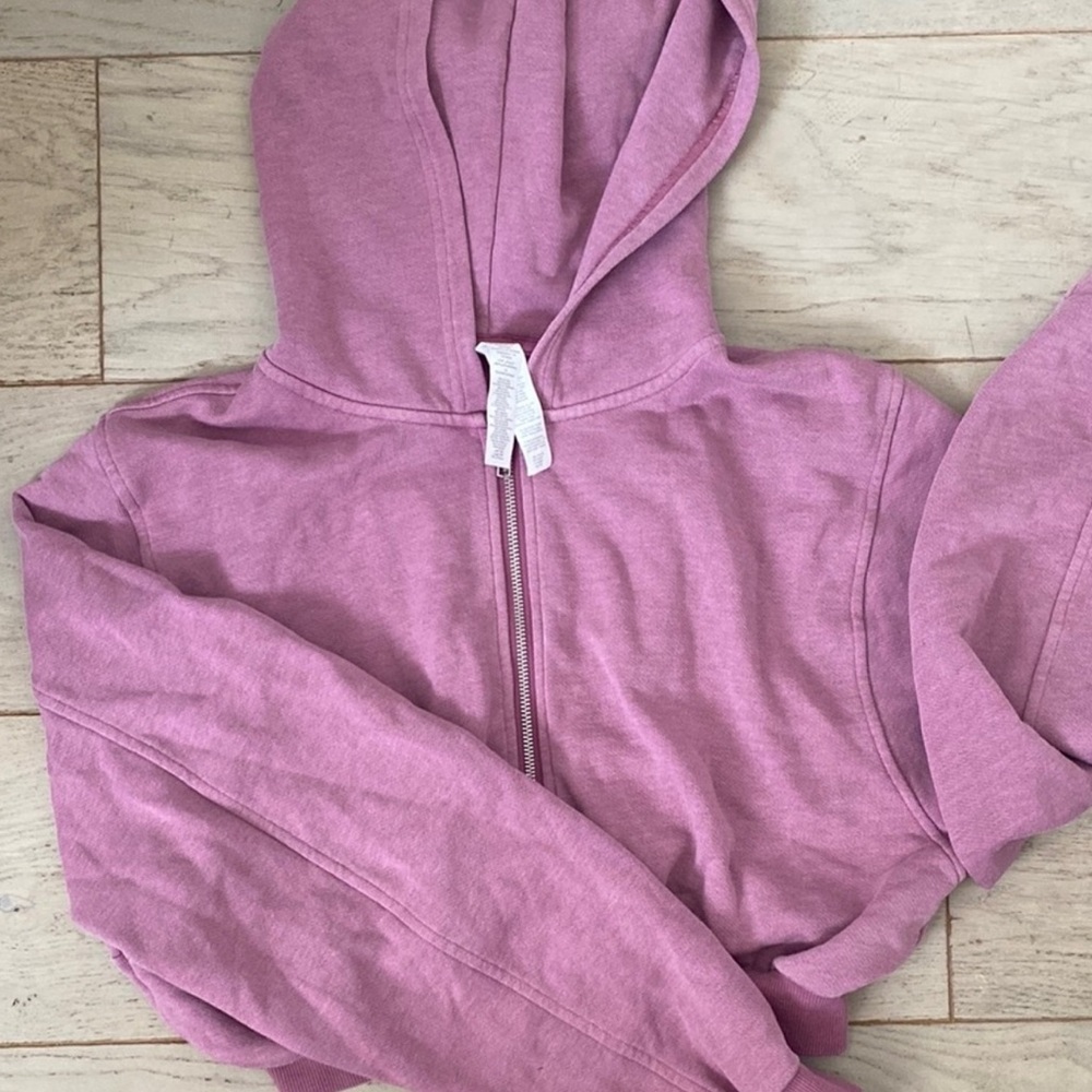 ALO Zip-Up Hoodie